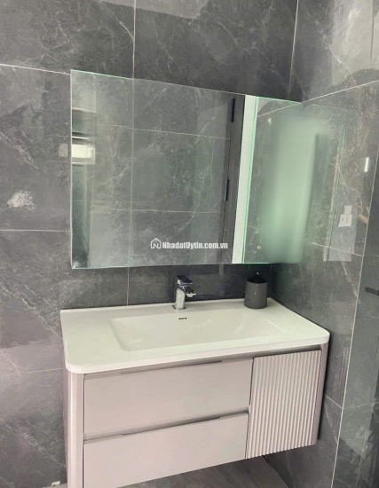 Nhà tôi cho thuê nhà hai cửa đi, mới,vỉa hè, 112m2- 4T, Đào Tấn_45 Tr